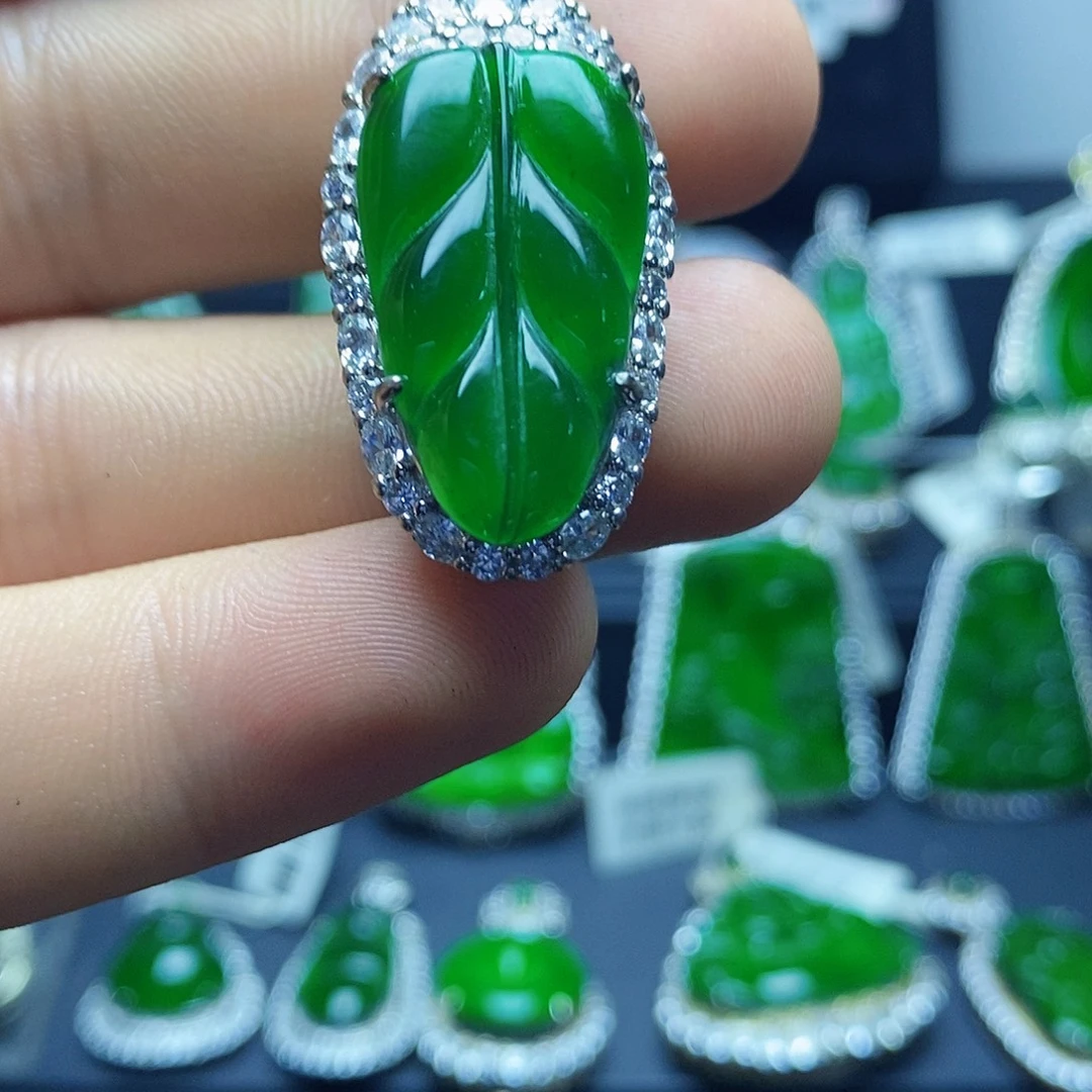 未镶嵌戒指翡翠叶子