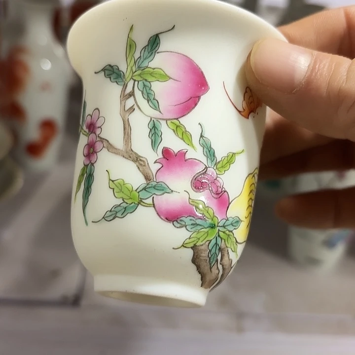 好喜欢你这个造型诶小女孩真的超级妈妈