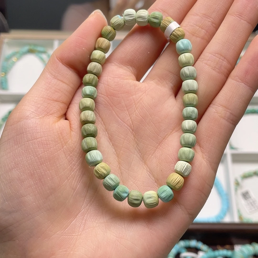 绿松石未镶嵌珠宝奇石16