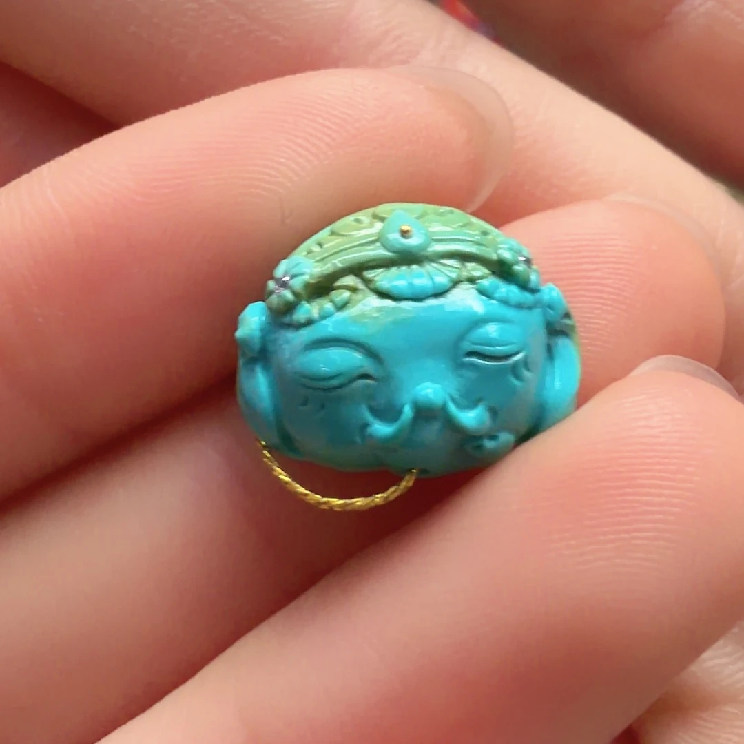 绿松石未镶嵌颈饰