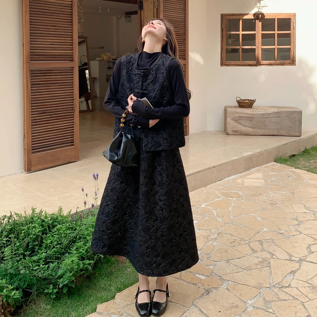 新中式休闲套装裙春秋款设计感国风马甲背心打底衫半身裙子三件套