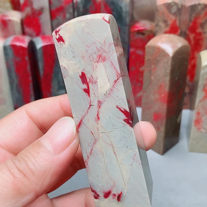 昌化石昌化鸡血石