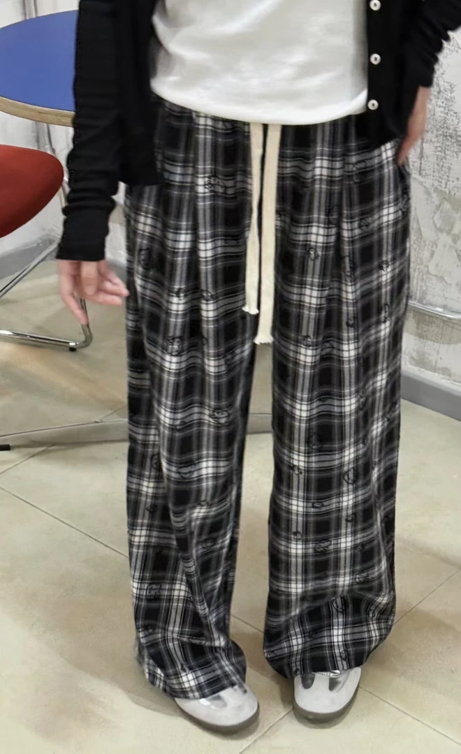 超好看Kt满印格子裤