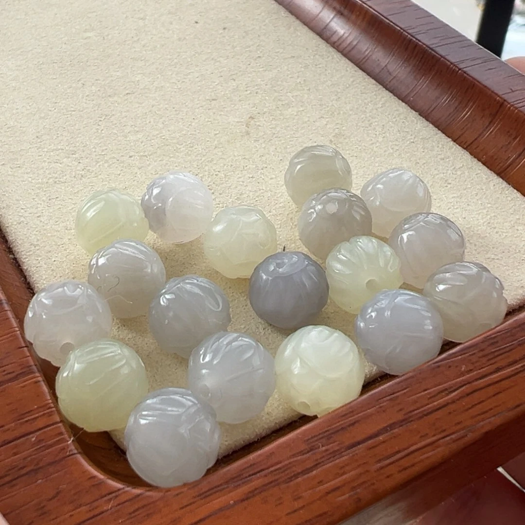 手链未镶嵌和田玉两颗9.9