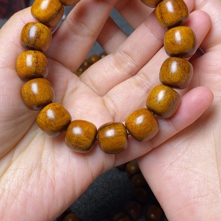 卡****C贡木手串印贡1314老型