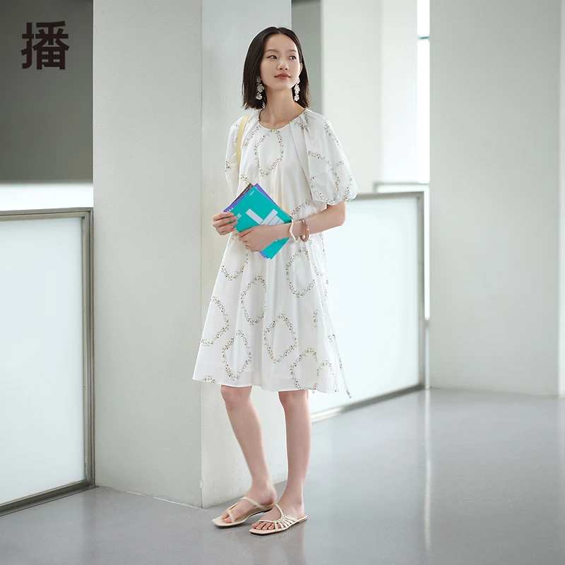 【达人专属】播时尚小个子碎花收腰气质连衣裙DDQ2LD5065