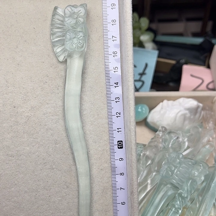 蛇纹石玉未镶嵌发簪梅花扇