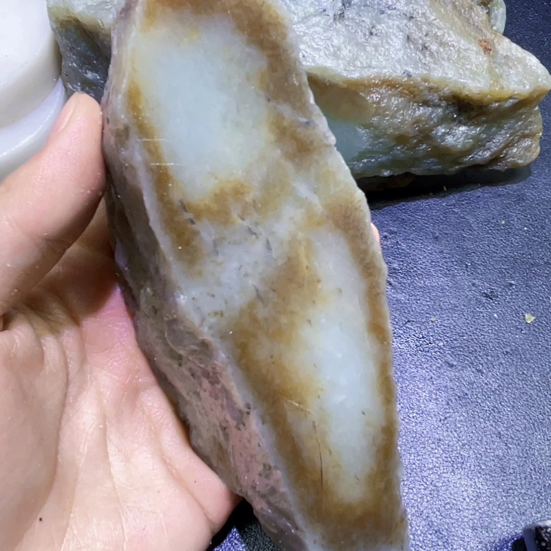 和田玉未镶嵌珠宝半成品