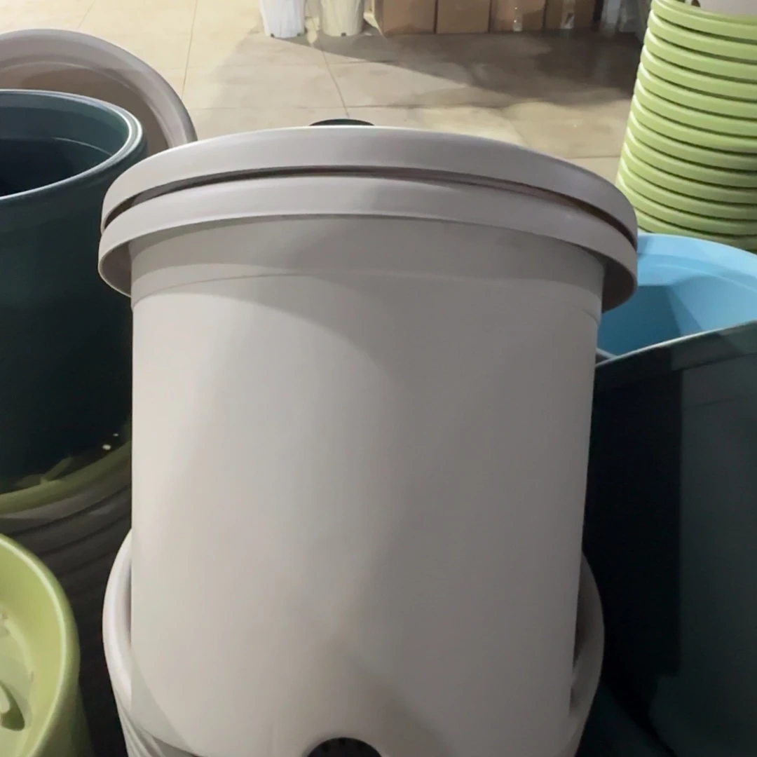 塑料四季5号灰白3个带拖