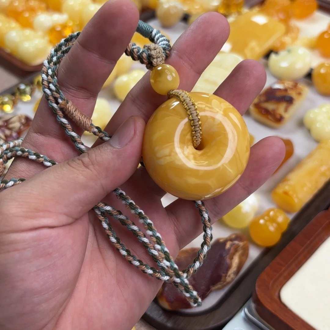 忘***风未镶嵌琥珀裸石墩子