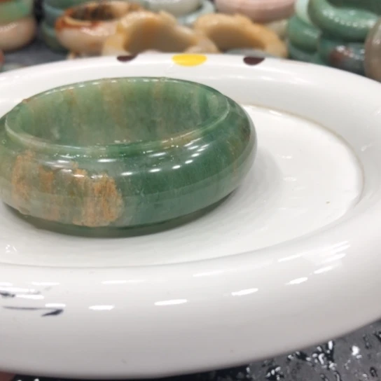 未镶嵌石英质玉珠宝半成品贵*