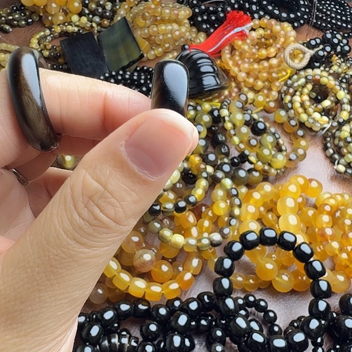 战***胜木质类驴蹄子戒指