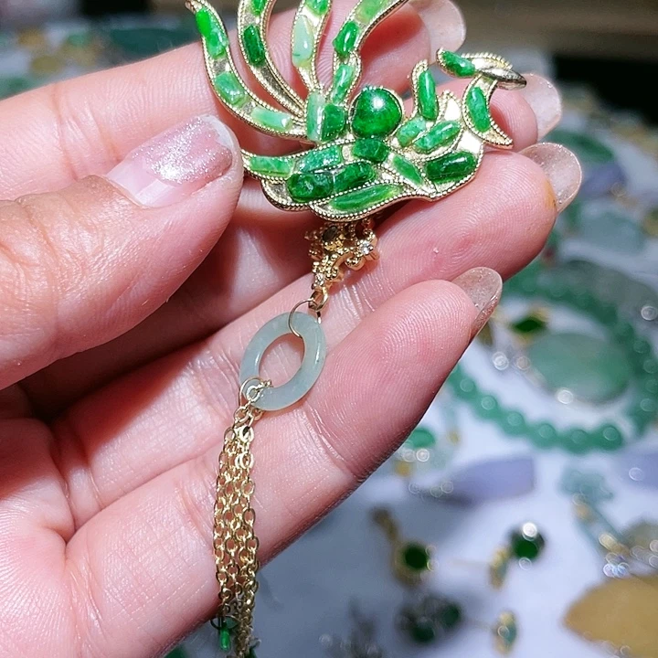 翡翠14K金镶嵌吊坠(赠链)