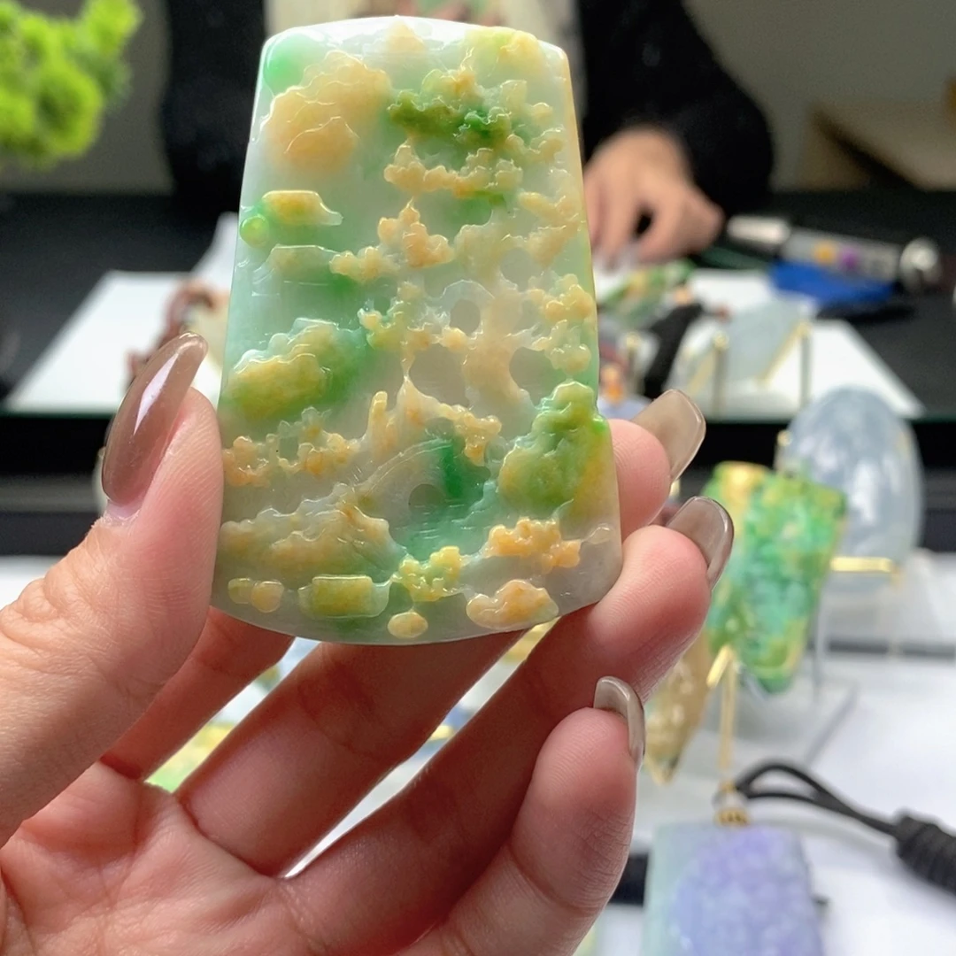 翡翠未镶嵌颈饰翡翠A货