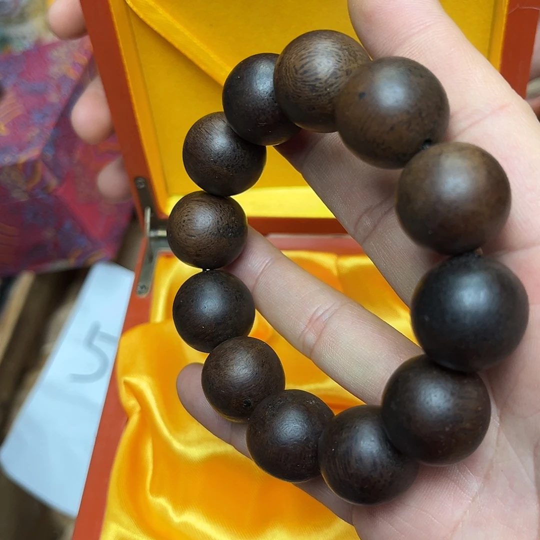 大叶紫檀（黑酸枝木类）
