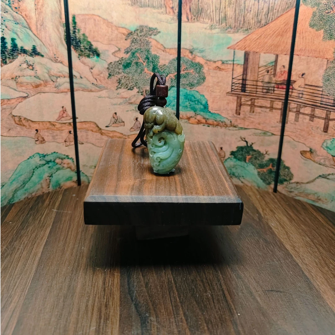 F和田玉三足金蟾吊坠0851