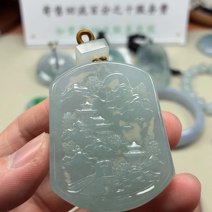 翡翠未镶嵌挂件天然翡翠