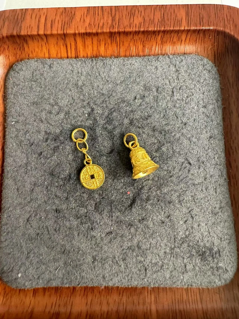 足金999 古法工艺招财进宝佛铃吊坠