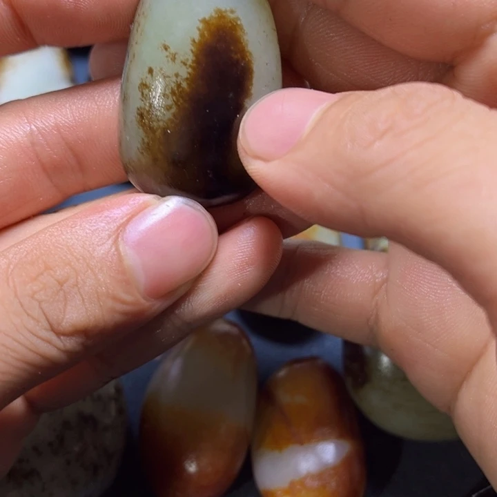 未镶嵌和田玉珠宝奇石