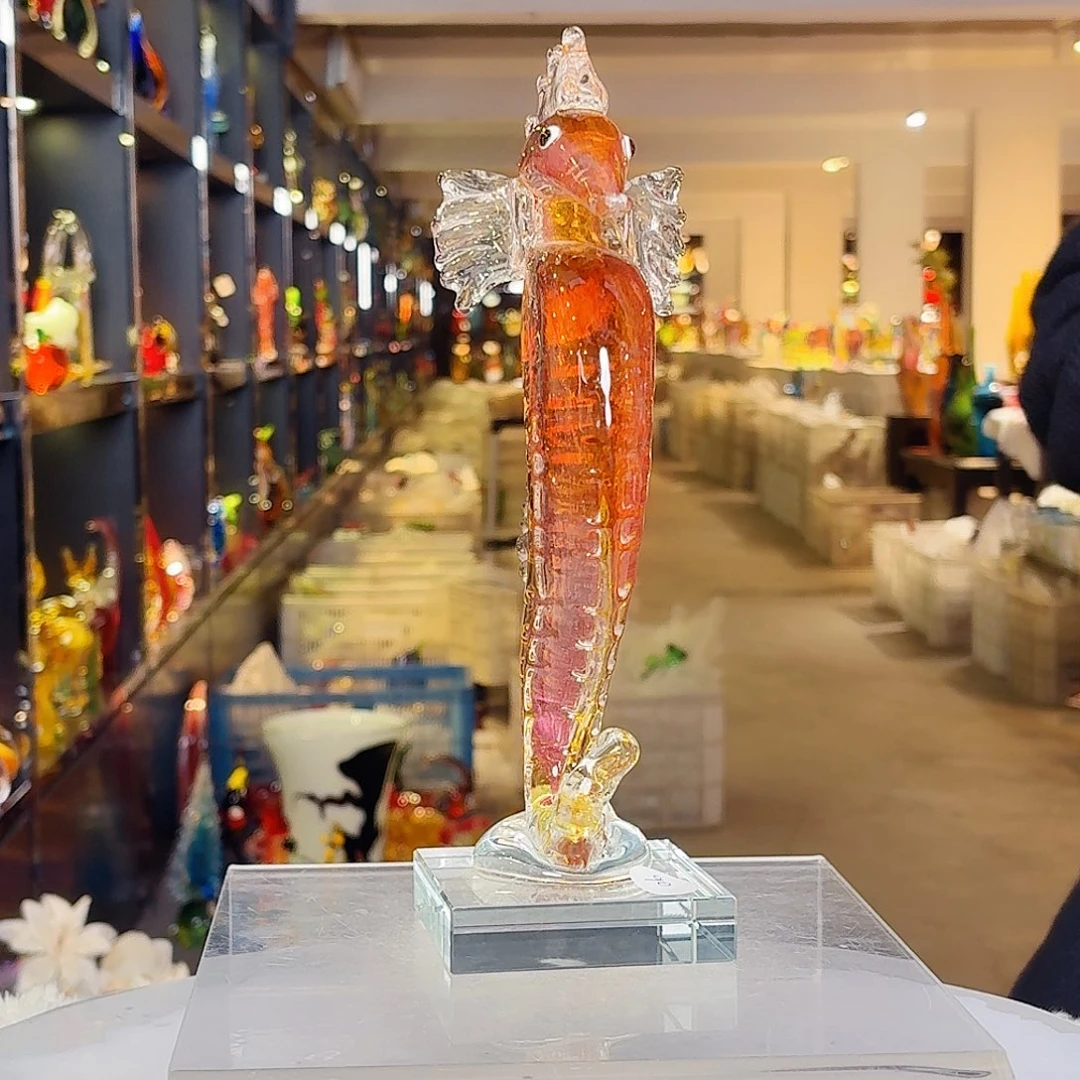 茶宠琉璃塔和塔顶建筑