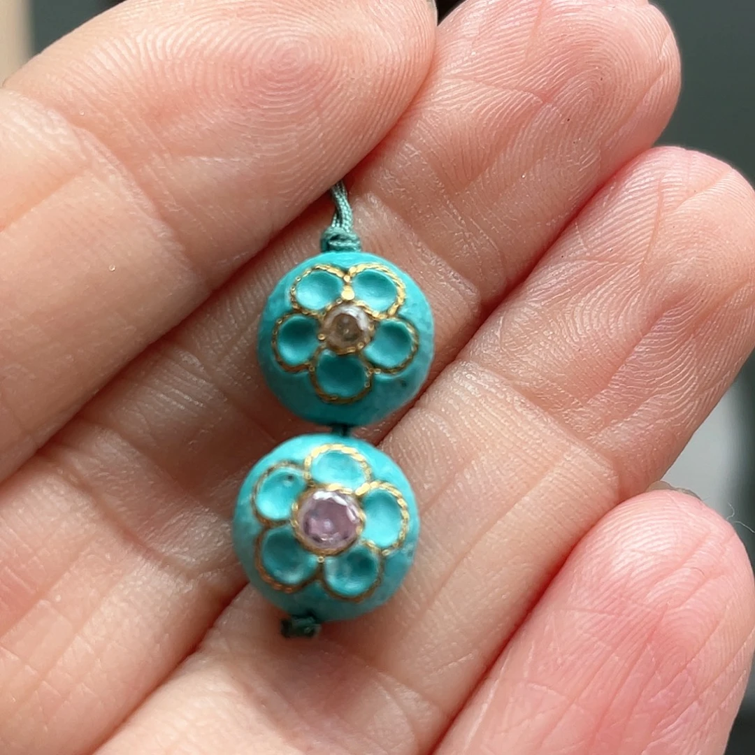 绿松石未镶嵌颈饰