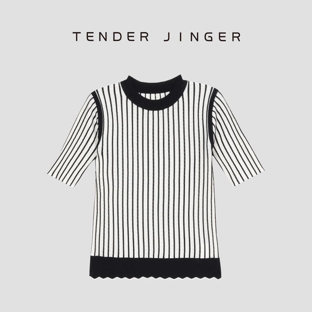 【疯狂星期三】2024女圆领休闲条纹针织衫上衣T42SCC76877