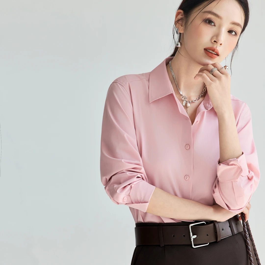 *伊芙丽抗皱基础正肩版型粉色通勤棉感衬衫女2025秋新款1G8922221