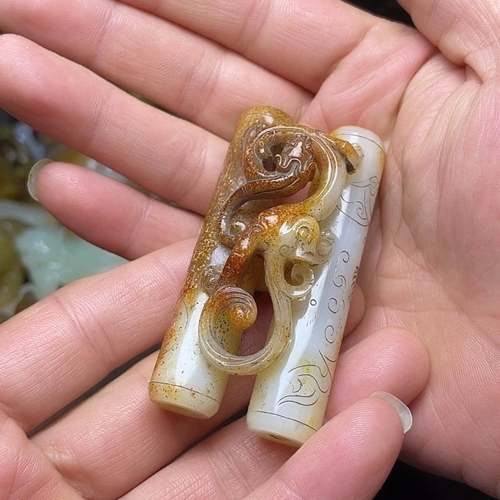 百***先和田玉未镶嵌挂件