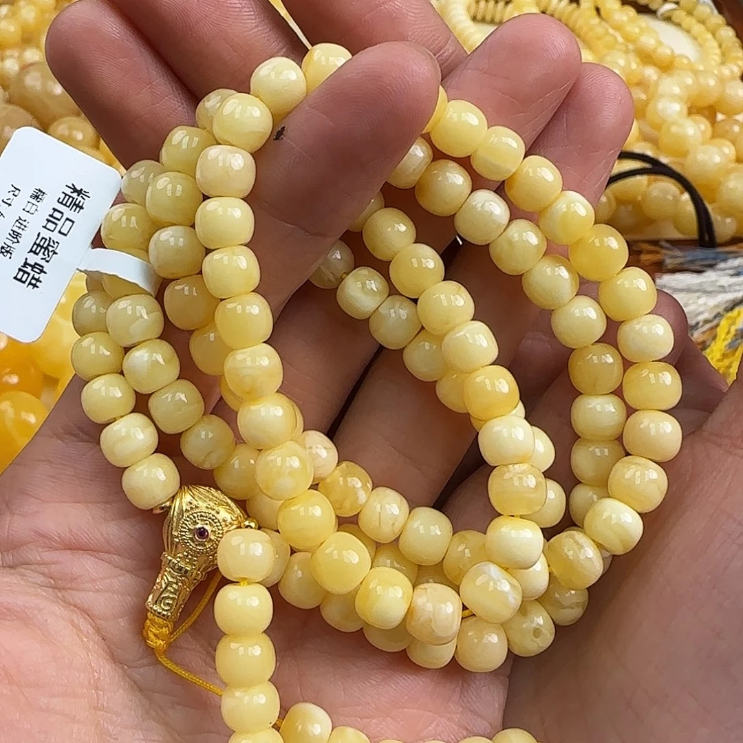 蜜蜡未镶嵌珠宝奇石