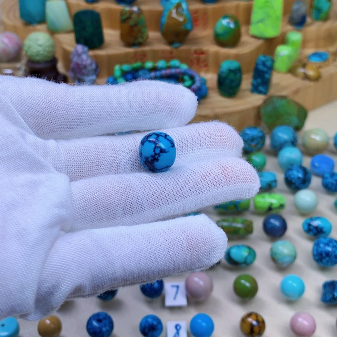 绿松石未镶嵌三彩随行