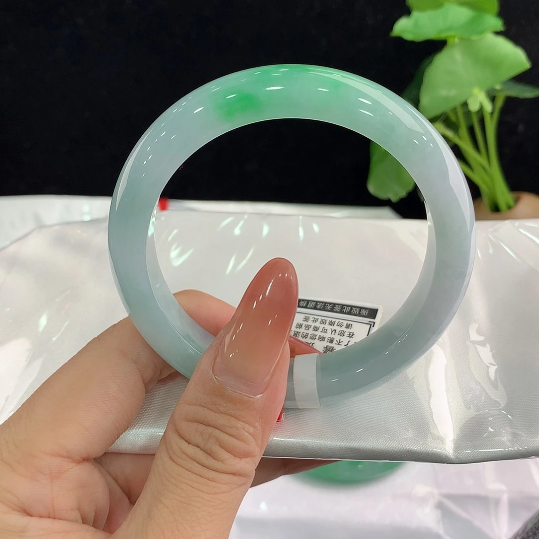 翡翠手镯未镶嵌正58.6
