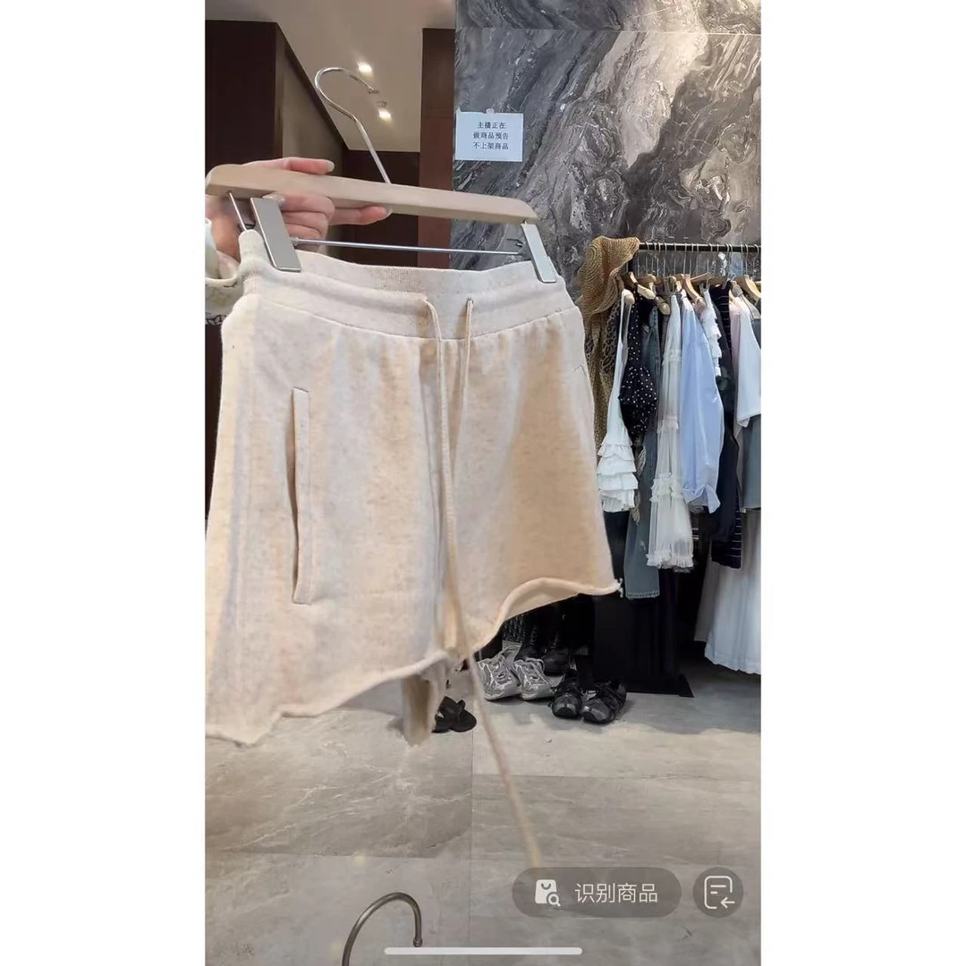 徐秋阳   燕麦卷边短裤   夏季新款百搭时尚显白显腿长短裤13031