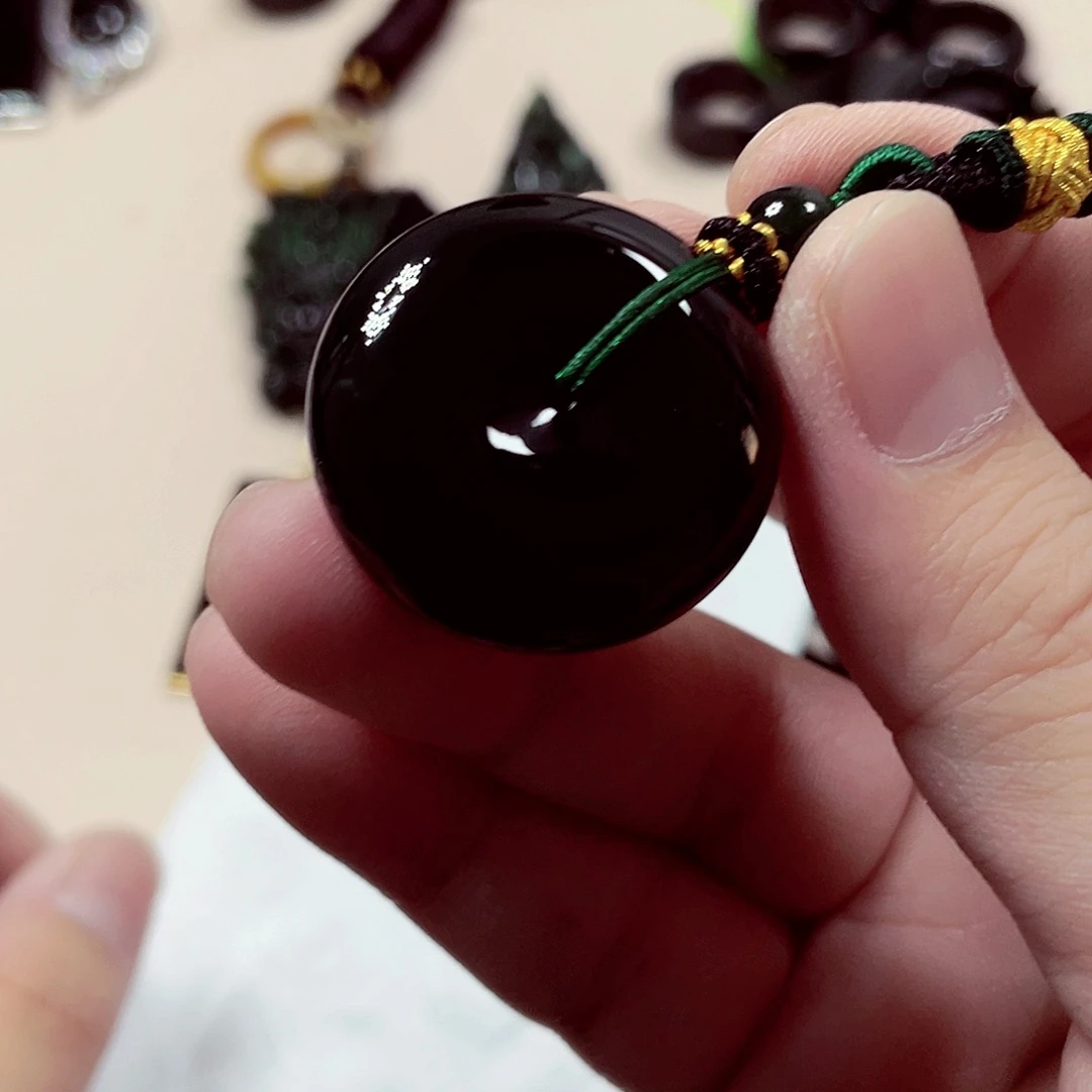 翡翠未镶嵌颈饰先鉴后发一物一证