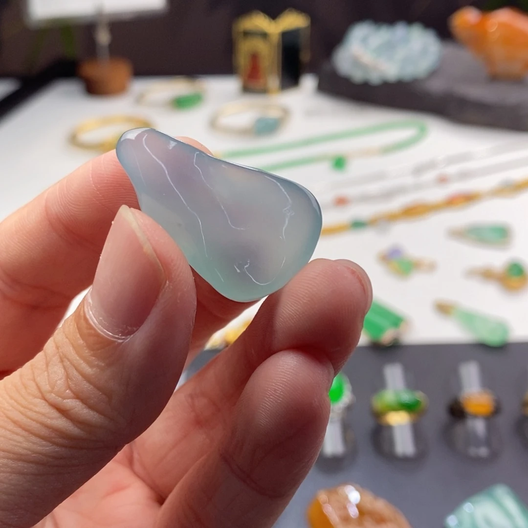 定制翡翠未镶嵌包工