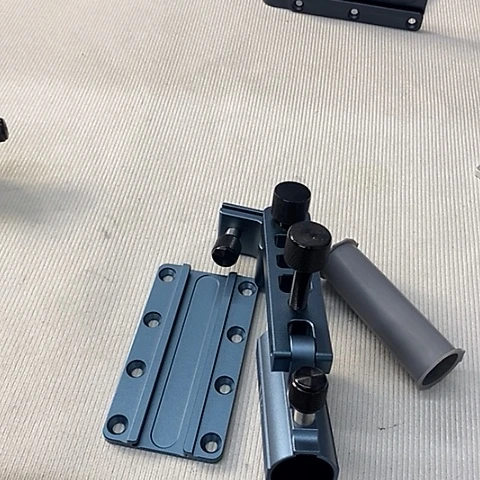 前置炮台划痕。