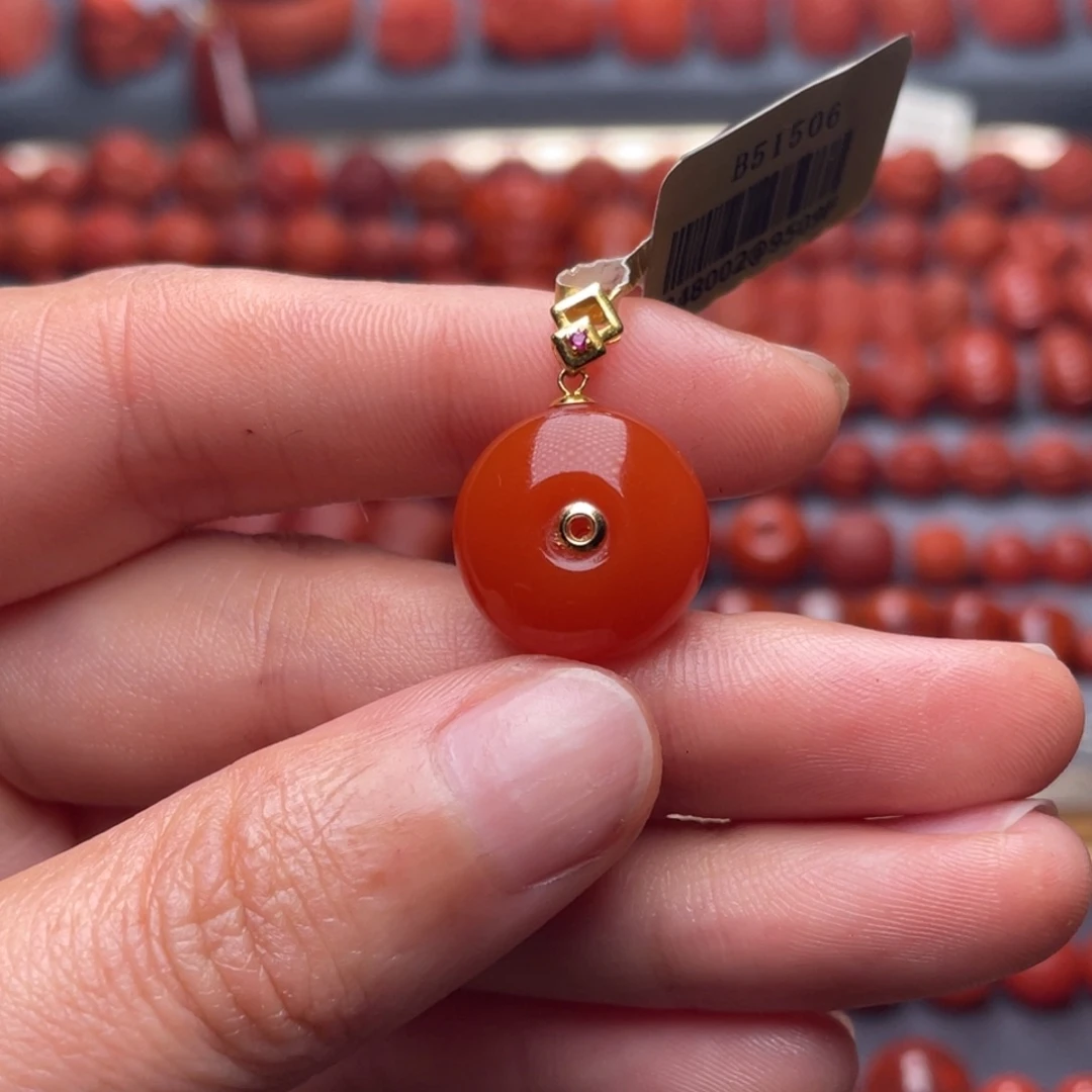 南红玛瑙18K金镶嵌其他W15.6*7.6凉山联合料樱桃红平安扣吊坠