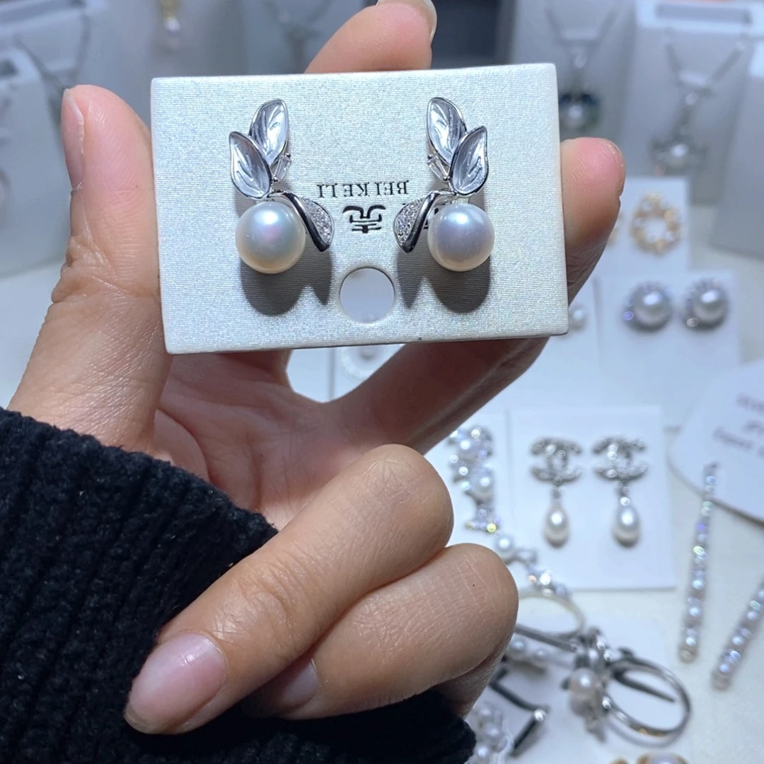 淡水珍珠耳饰未镶嵌