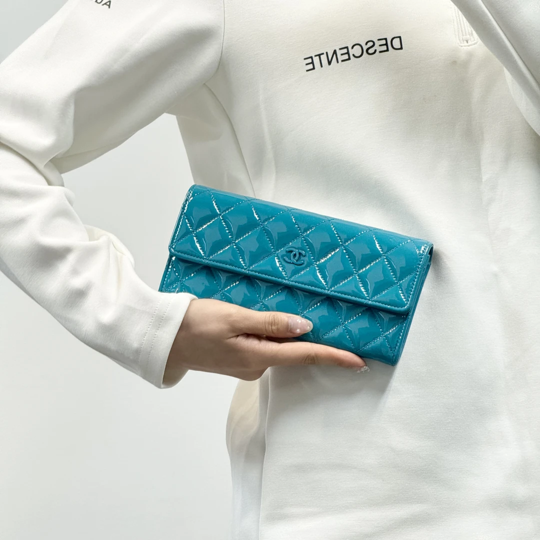 95新 Chanel/香奈儿 chanel湖水蓝钱包手拿包