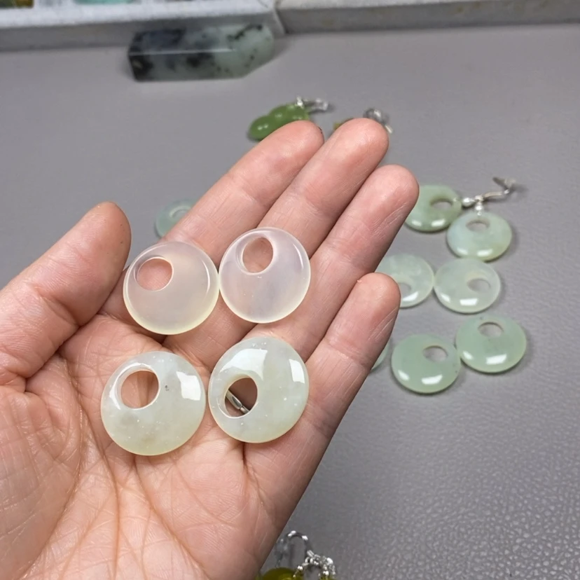 【闪购商品】蛇纹石玉挂件耳饰耳环项链未镶嵌猫**令