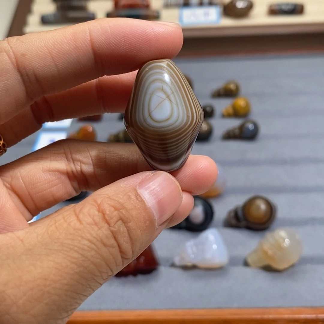 玛瑙/玉髓颈饰未镶嵌菲*