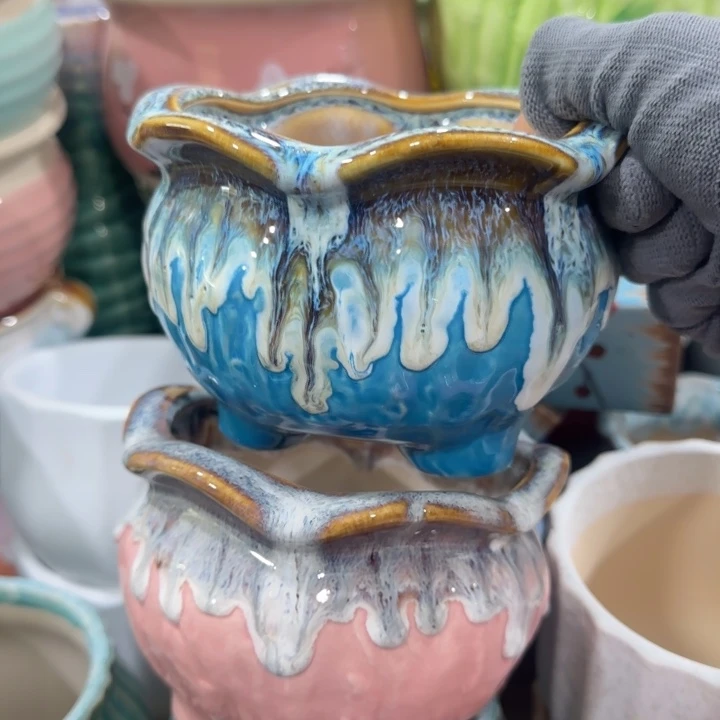 凑9块包邮，有孔，陶瓷花盆