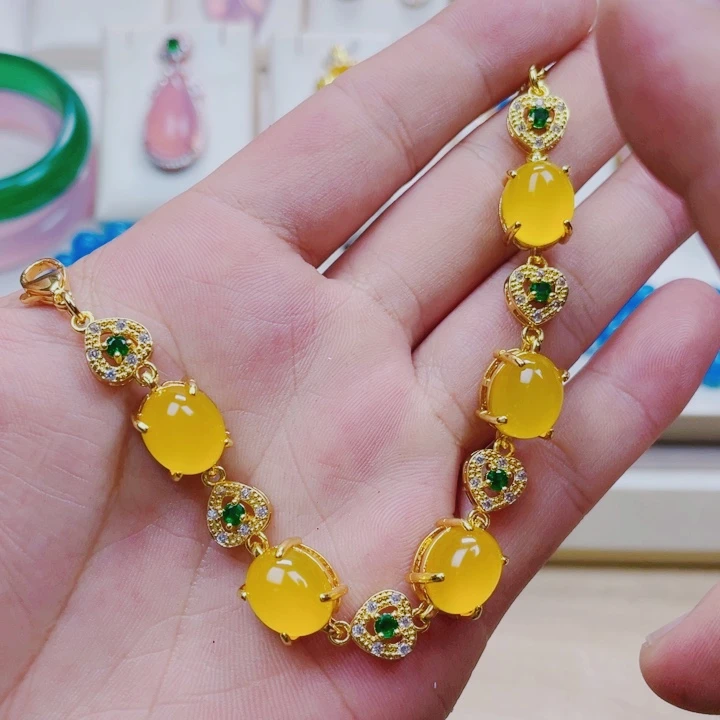 玛瑙/玉髓手链合金黄色爱心手链