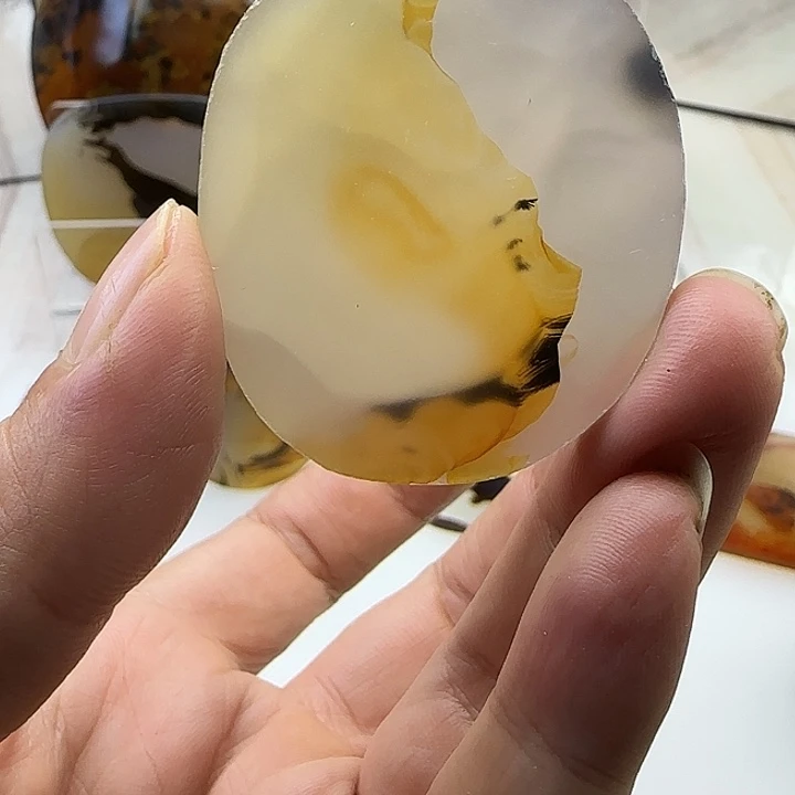 未镶嵌颈饰玛瑙/玉髓