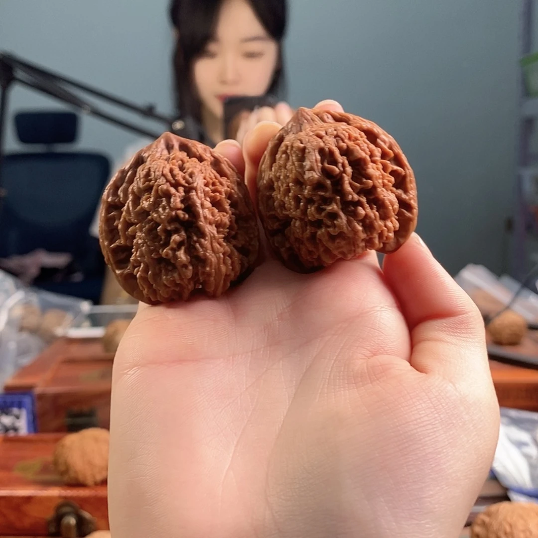 文玩核桃吊坠40满天星