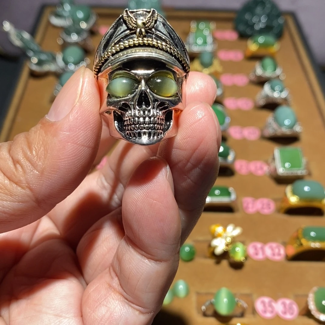 肉***玩和田玉未镶嵌戒指