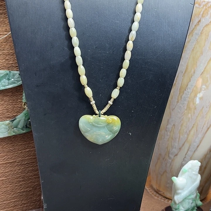 翡翠颈饰银S925镶嵌翡翠吊坠