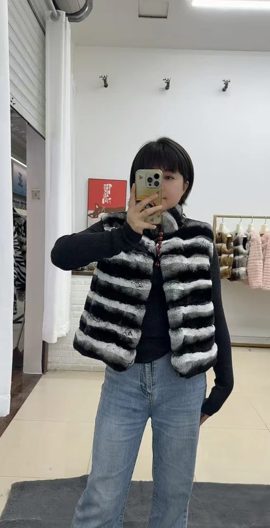 2025年新款龙猫色进口獭兔毛皮草马甲女秋冬保暖立领毛毛外套背心