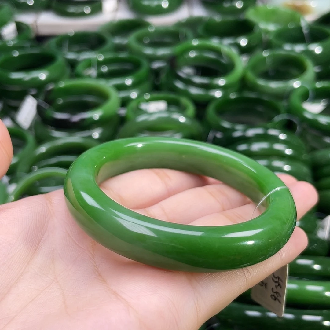 未镶嵌手镯和田玉（碧玉）