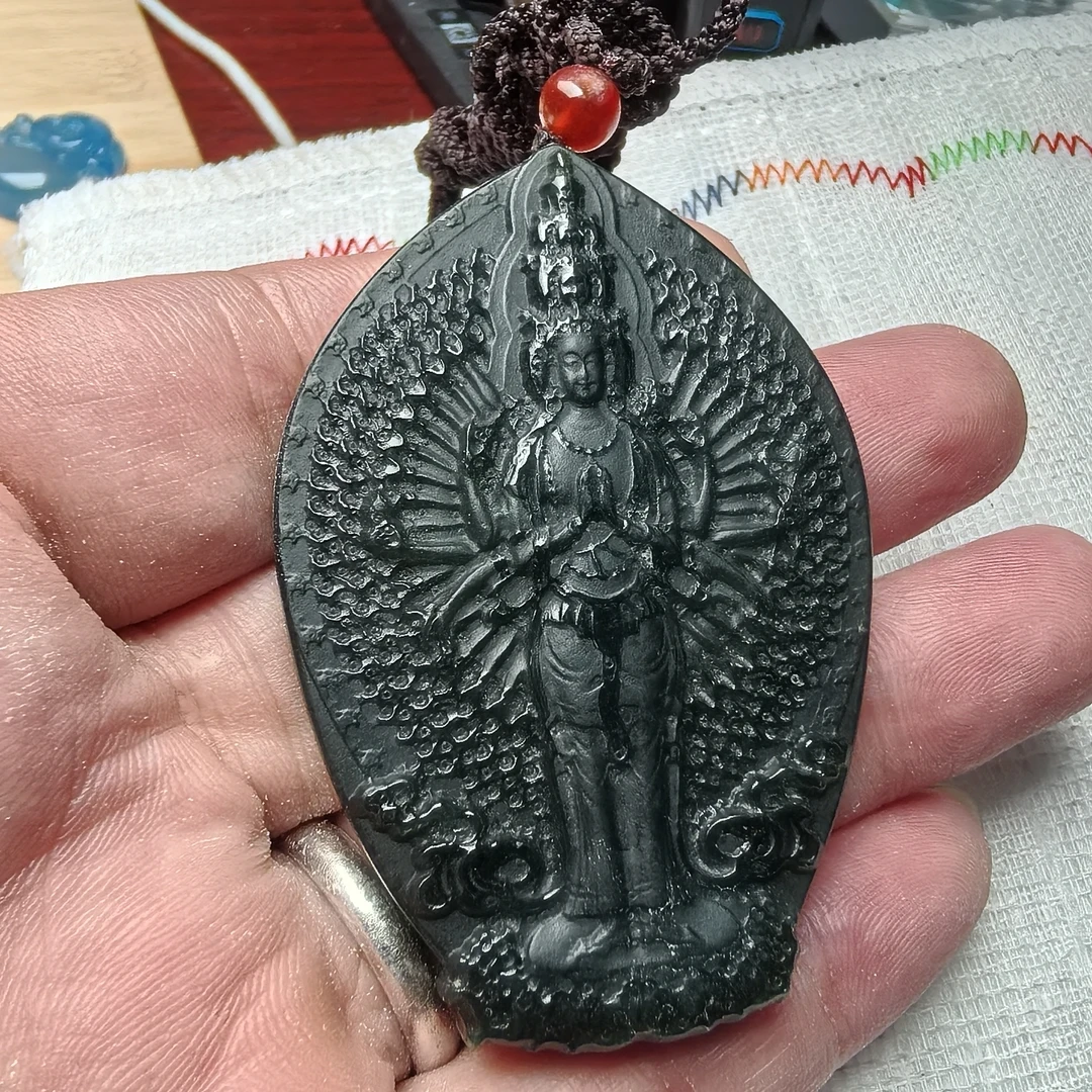 和田玉千手观音生肖鼠男女款本命佛玉佩挂件