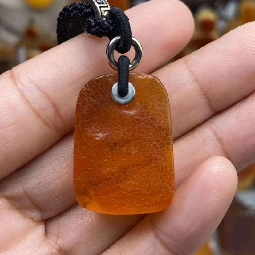 【闪购商品】琥珀颈饰未镶嵌